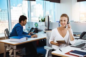 VoIP für Unternehmen: Grundlagen, Bedeutung, Entwicklungen, Regeln und Hilfsmittel