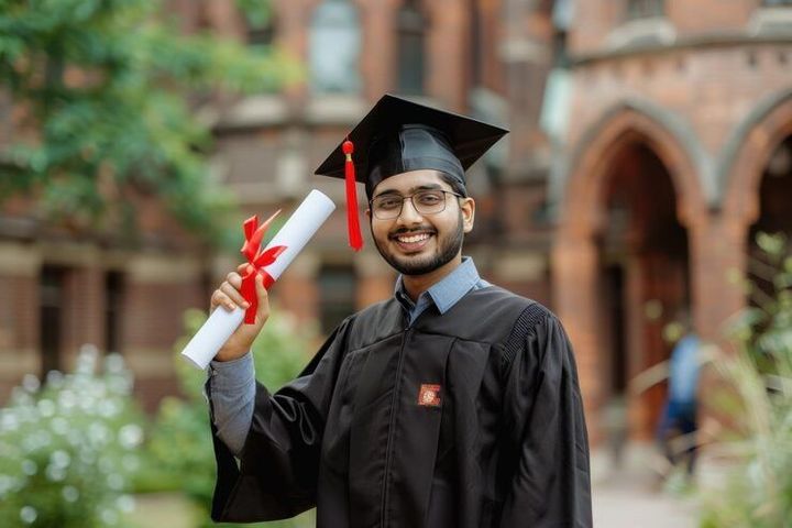 Master’s Degree in India Details: Course Structure, Learning Options, Skills and Career Pathways