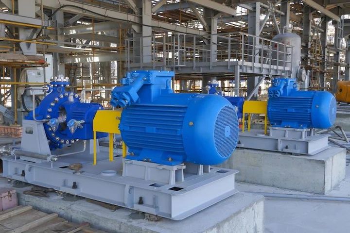 Industrial Pumps Guide: Types, Uses, Industrial Applications & What Affects Performance