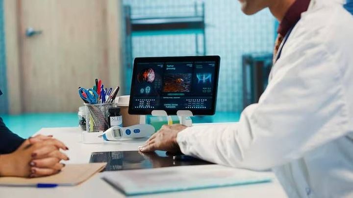 Medical Software Information With Patient Management, Data Security, and Clinical Tools