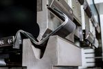 Hydraulic Press Complete Guide to Load Types, Components & Uses