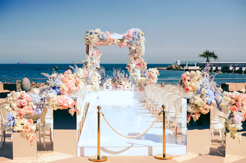 Destination Wedding: A Complete Guide to Planning a Wedding Away From Home