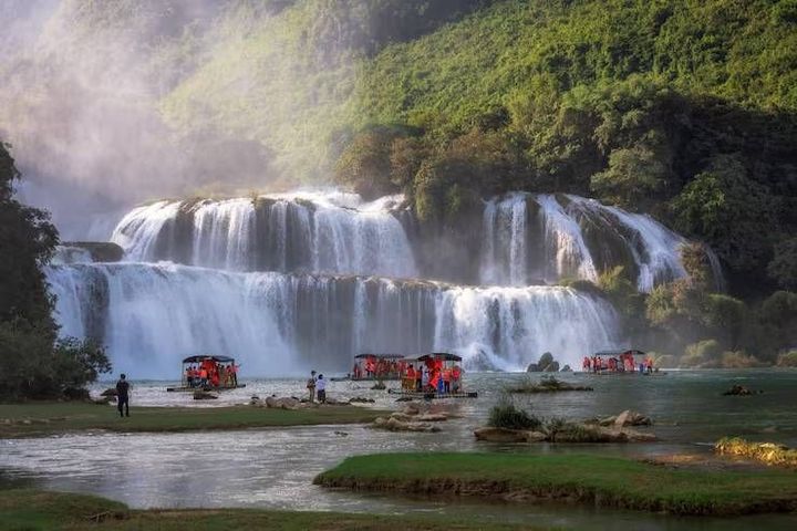 Explore Waterfall Circle Routes With Nature Walks, Hiking Tips, and Outdoor Insights