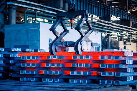 A Complete Guide to Industrial Lifts for Warehouses and Factories