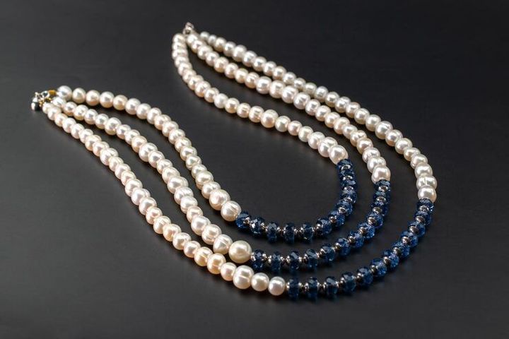 Royal Blue Sapphire Studded Pearls Necklace Set Explained With Sapphire and Pearl Details