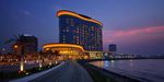 Hilton Hotels Guide For Older Travelers: Rooms, Resorts & Stay Options