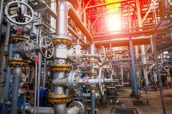 Refinery Process Equipment Guide With Modern Processing and Engineering Insights