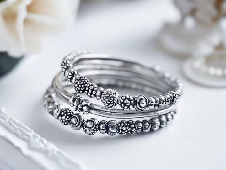 Navratri Silver Bangles Guide: Designs, Styles, Patterns, Materials and Wearing Considerations