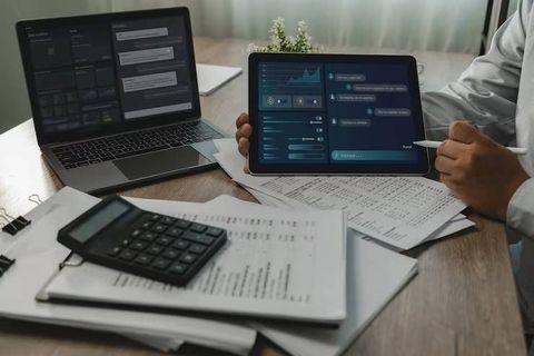 AI Chatbot Systems Learn: Natural Language Understanding, Response Generation and Applications
