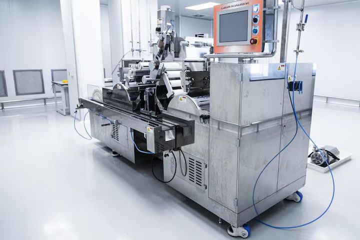 Custom Plastic Injection Molding: Explore Materials and Methods Today