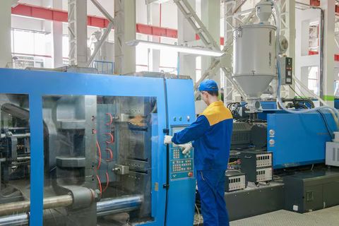 Industrial Storage Systems Explained: Storage Technologies, Warehouse Equipment, Manufacturers, Suppliers and Industrial Applications