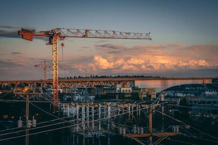 Tower Cranes Guide: Designs, Lifting Capacity, Components, Uses and Operating Methods