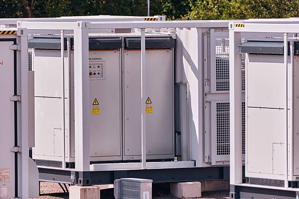 Industrial Microgrid Systems Overview: Architecture, Components, Energy Management and Applications