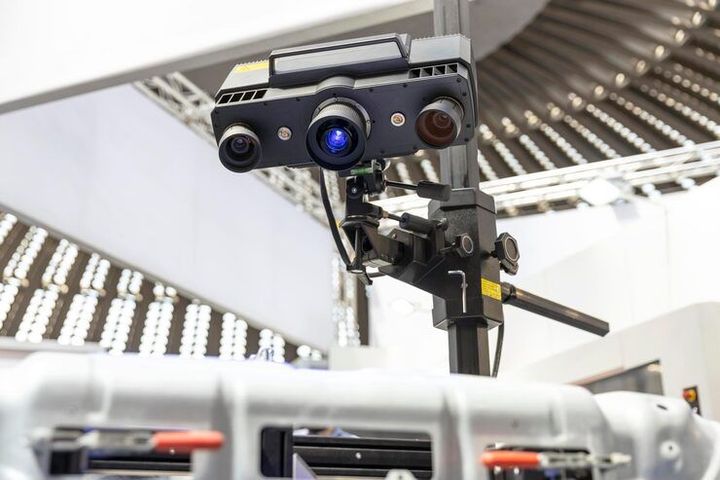 Industrial IoT Sensors Explained: Types, Applications, Connectivity and Smart Factory Insights