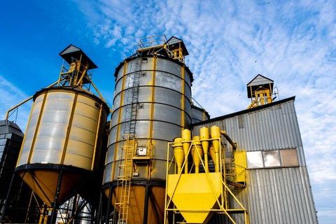 Inside an Asphalt Mixing Plant: The Dryer, Mixer, Burner and Control System Explained