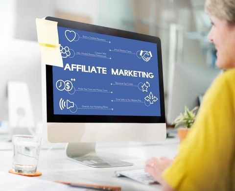 Affiliate Marketing Guide: How It Works, Program Types, Promotion Methods and Audience Growth